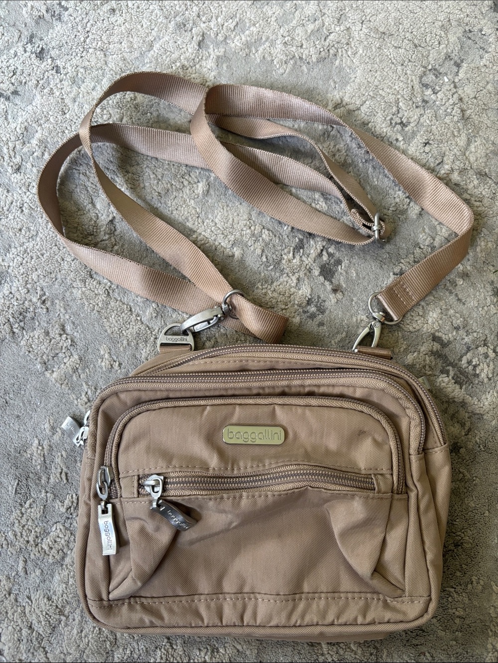Baggallini Taupe Beige Messenger Crossbody Bag
